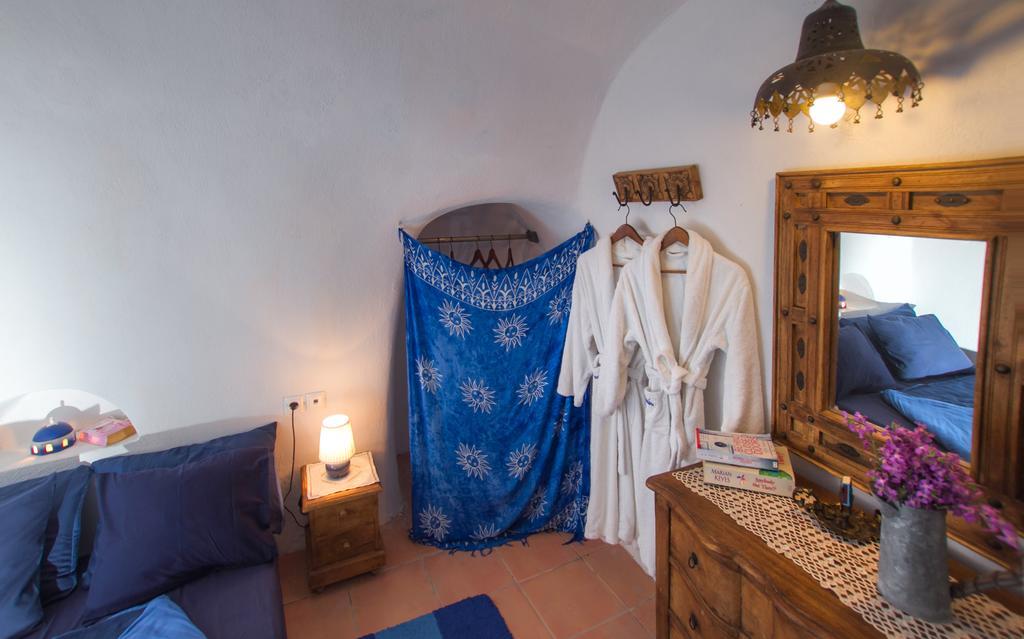 Ifestio Villas Oia Екстериор снимка