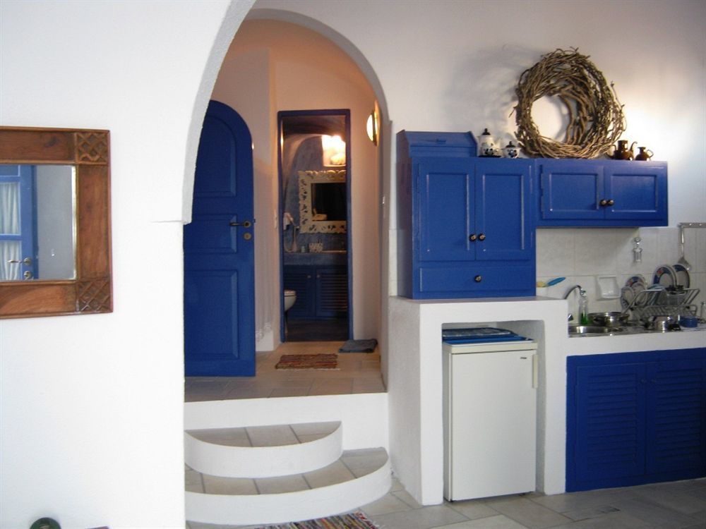 Ifestio Villas Oia Екстериор снимка