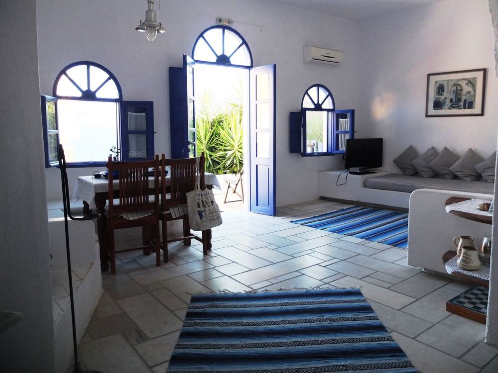Ifestio Villas Oia Екстериор снимка