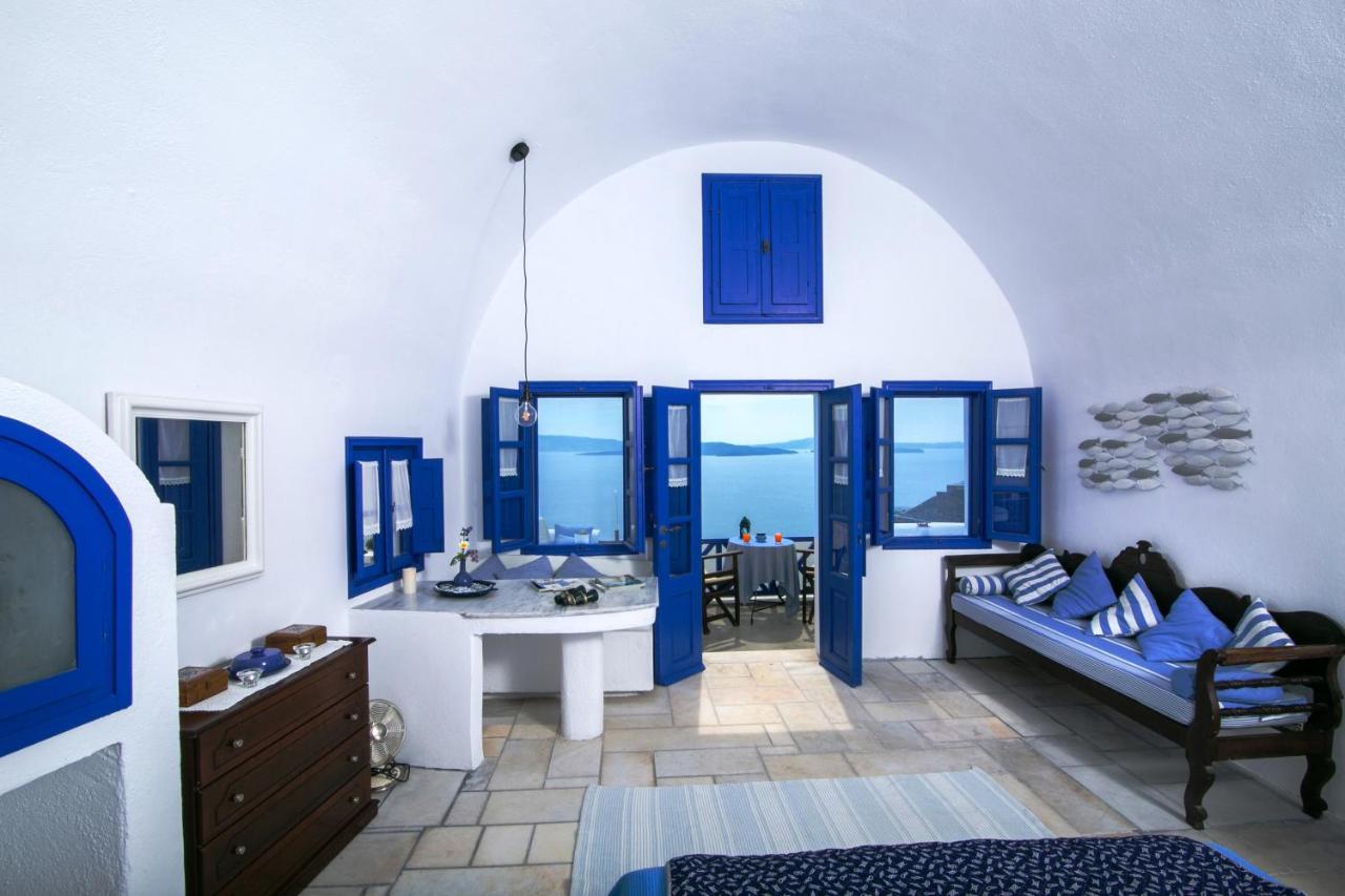 Ifestio Villas Oia Екстериор снимка